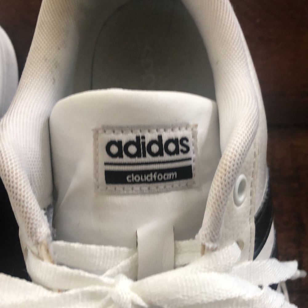 Adidas Tennis Shoes ๐ - Picture 4 of 10